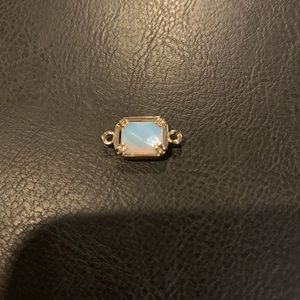 Brilliant Australian Opal pendant set in gold.